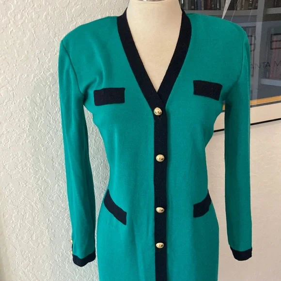 Authentic Original Vintage Style Green Midi Dress with Black Accents - Picture 13 of 16